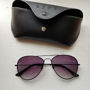 Diff Cruz Aviators NWT